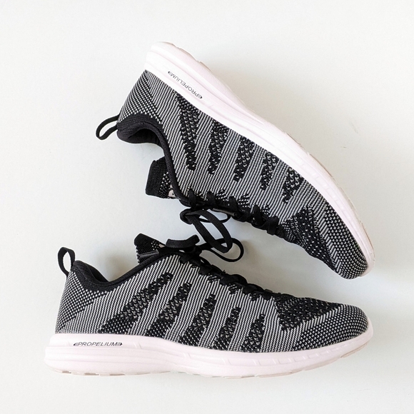 APL Techloom Pro Sneakers In Black / Bleached Pink Size 8.5 - Picture 15 of 16